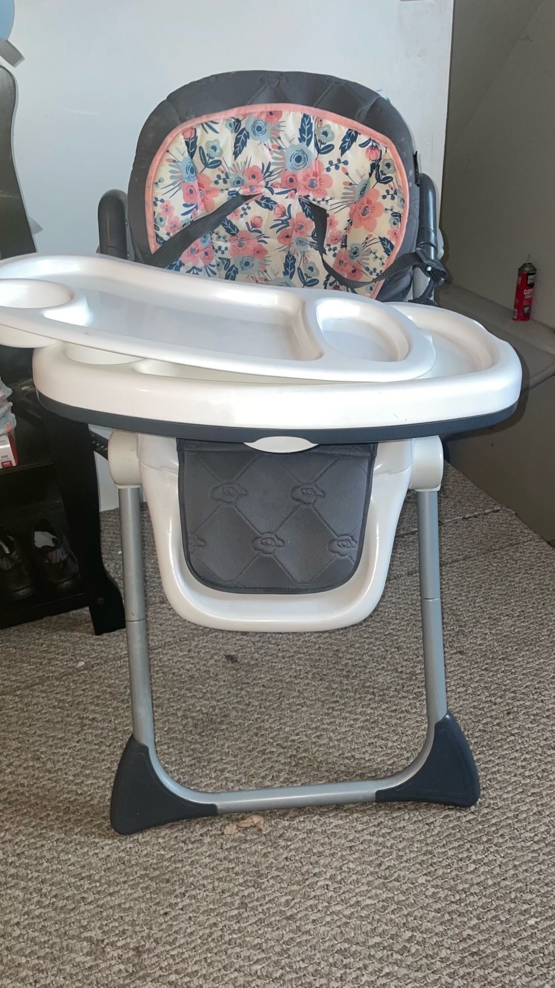 Baby trend 3:1 high chair