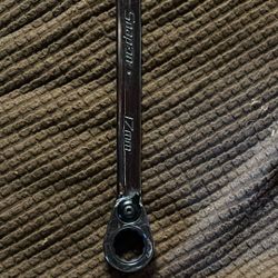 Snap-On  17mm Ratcheting Wrench 