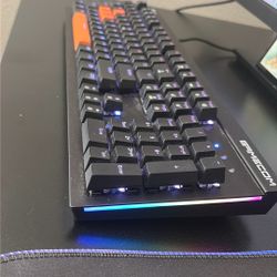 Keyboard Gamecom GK-1