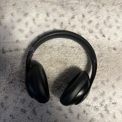 Beats Studio Pro Wireless