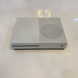 Xbox one S (with controller)