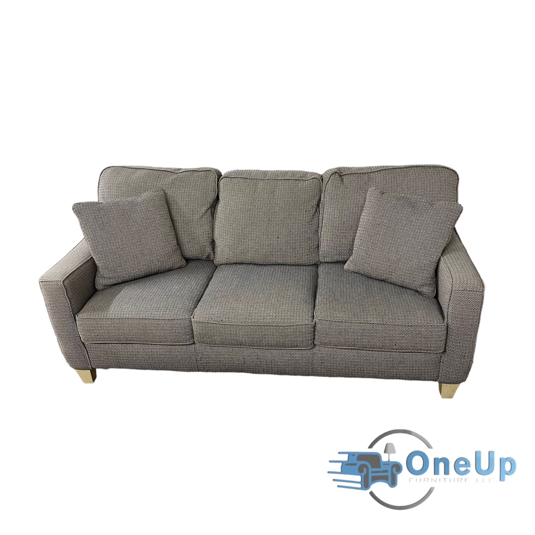 Flexsteel Couch Sofa **Free Delivery** for Sale in Philadelphia, PA