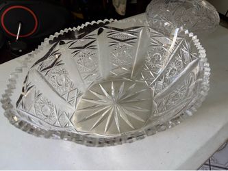 Cut glass bowl