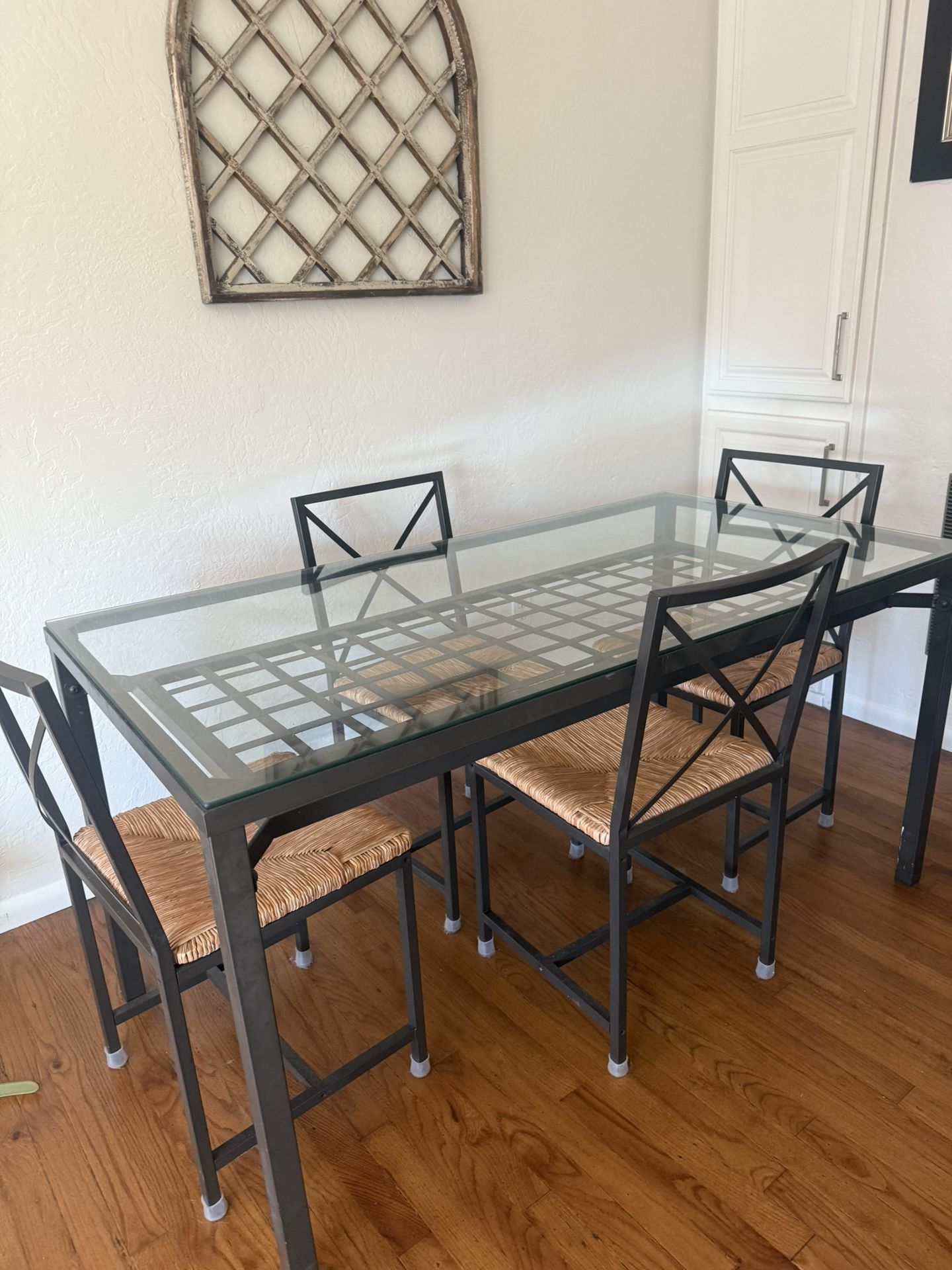 Dinning Room Table