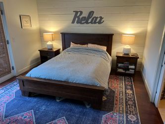 Pottery Barn, Queen Bed