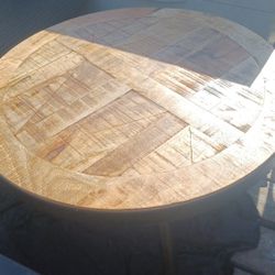 Nice Little Coffee Table 