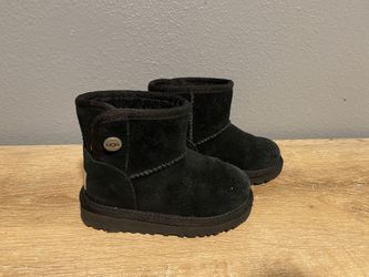 Uggs Size 8