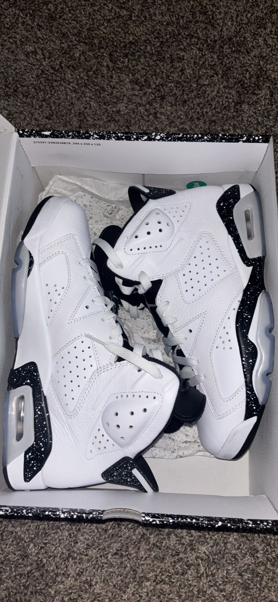 Jordan 6 Retro - ‘Reverse Oreo’ Size 9 Worn Once