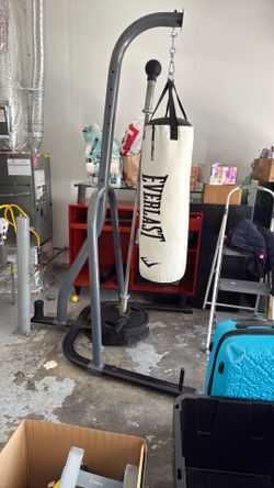 Boxing bag with stand