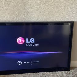 LG TV 47inch