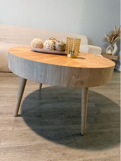 Coffee table set of 2