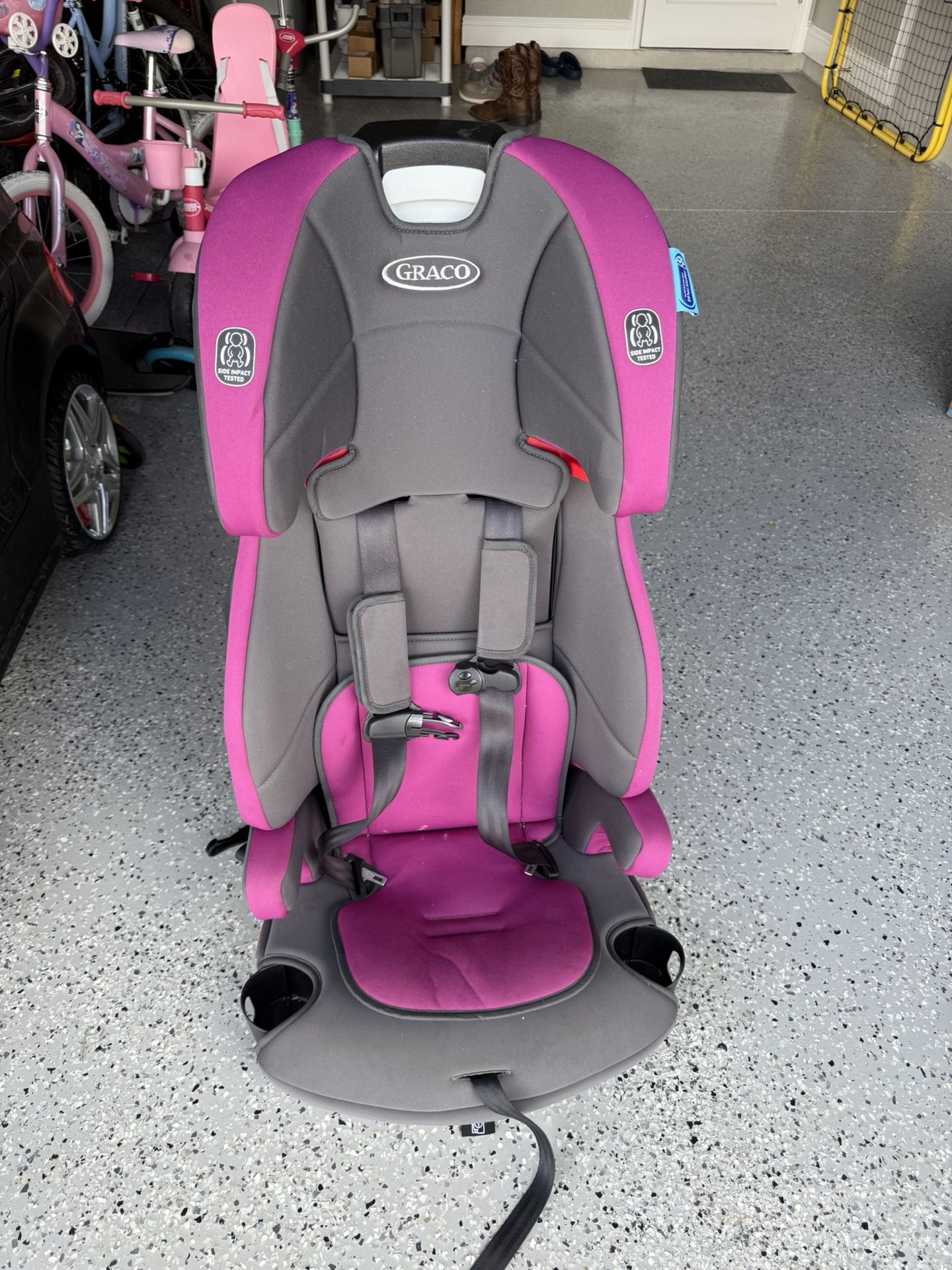 Graco Booster seat with adjustable back