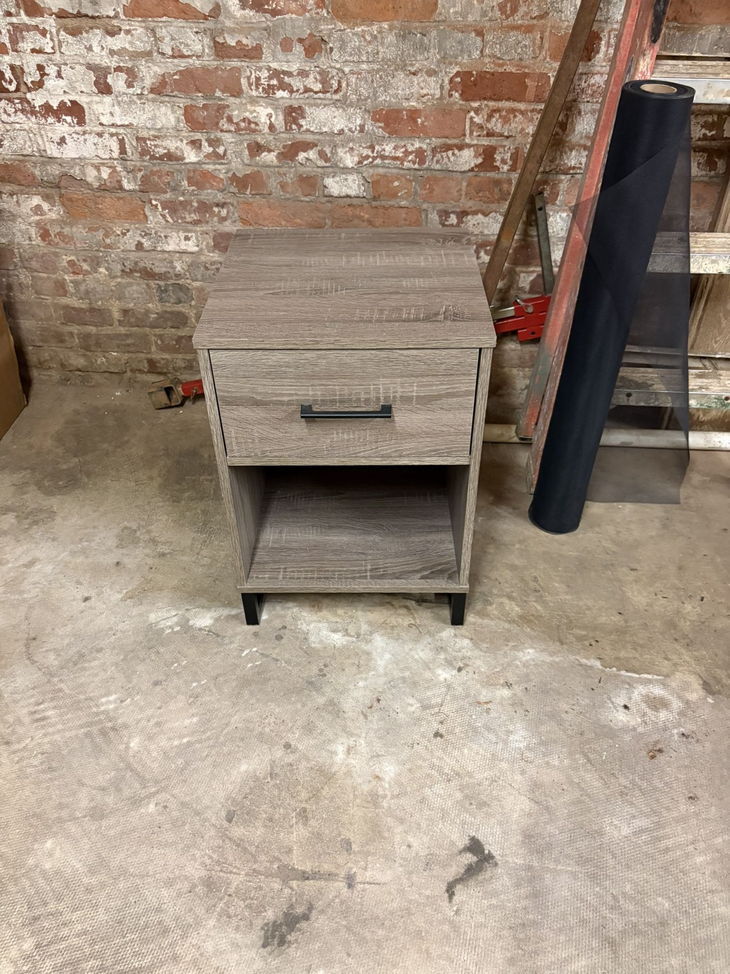 Night stand/ End table
