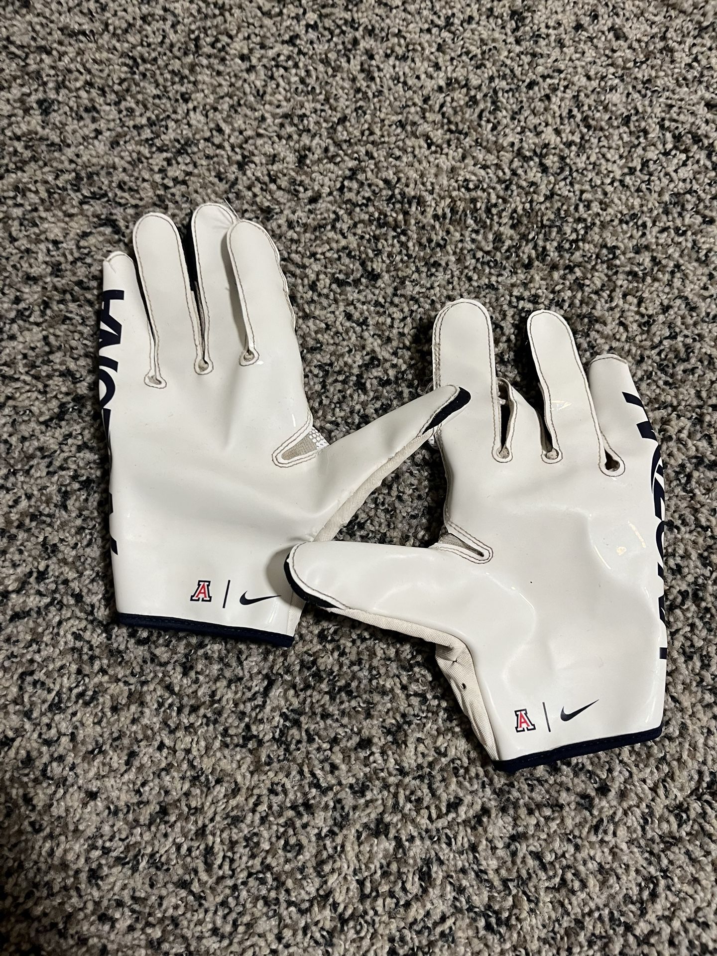 White University Of Arizona Football Gloves