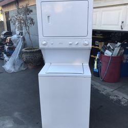 stackable washer dryer