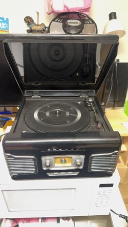 Teac Model SL-A100 Retro Turntable, Radio