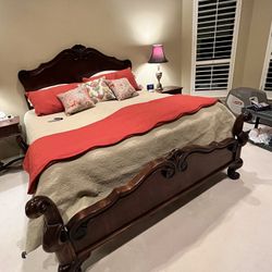 Hickory Chair California King Bedroom Set