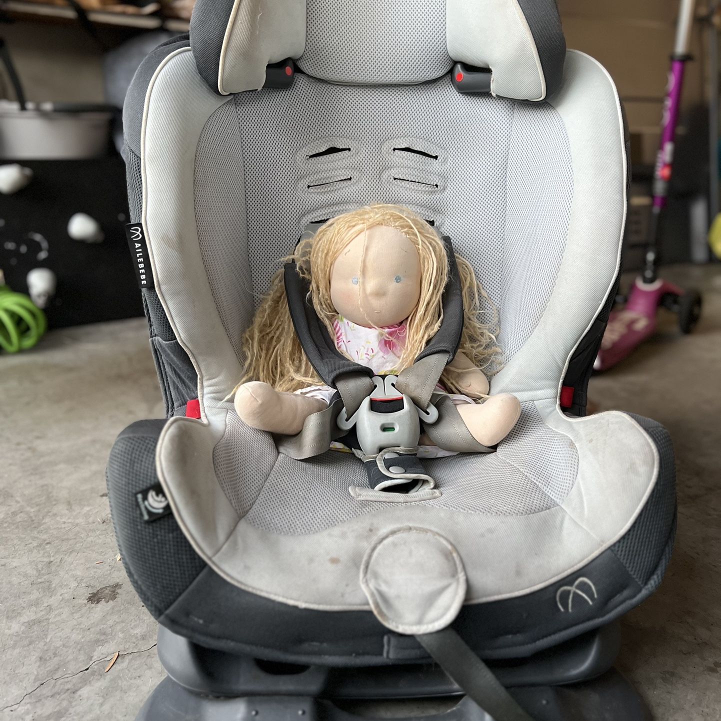 Car seat ailebebe swing moon online