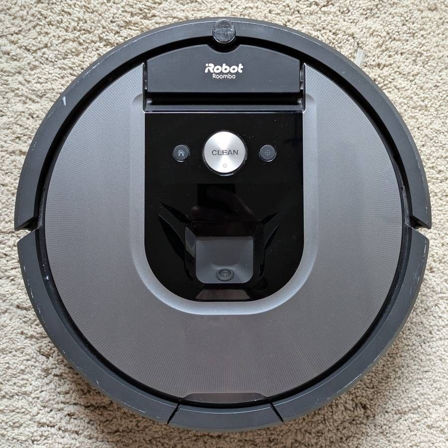 iRobot Roomba 960 multisurface robotic vacuum cleaner with Wi-Fi connected mapping, Alexa compatible