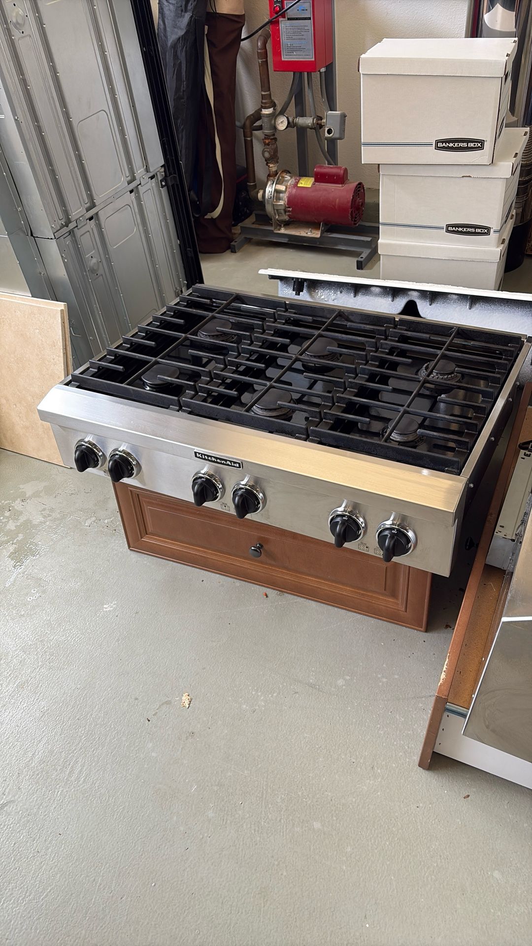 36 Inch Kitchen Aid 6 Burner Gas Stove Top & Hood