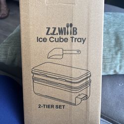 Ice Cube Tray 