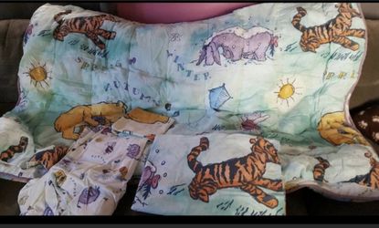Classic Winnie the Pooh twin bedding set