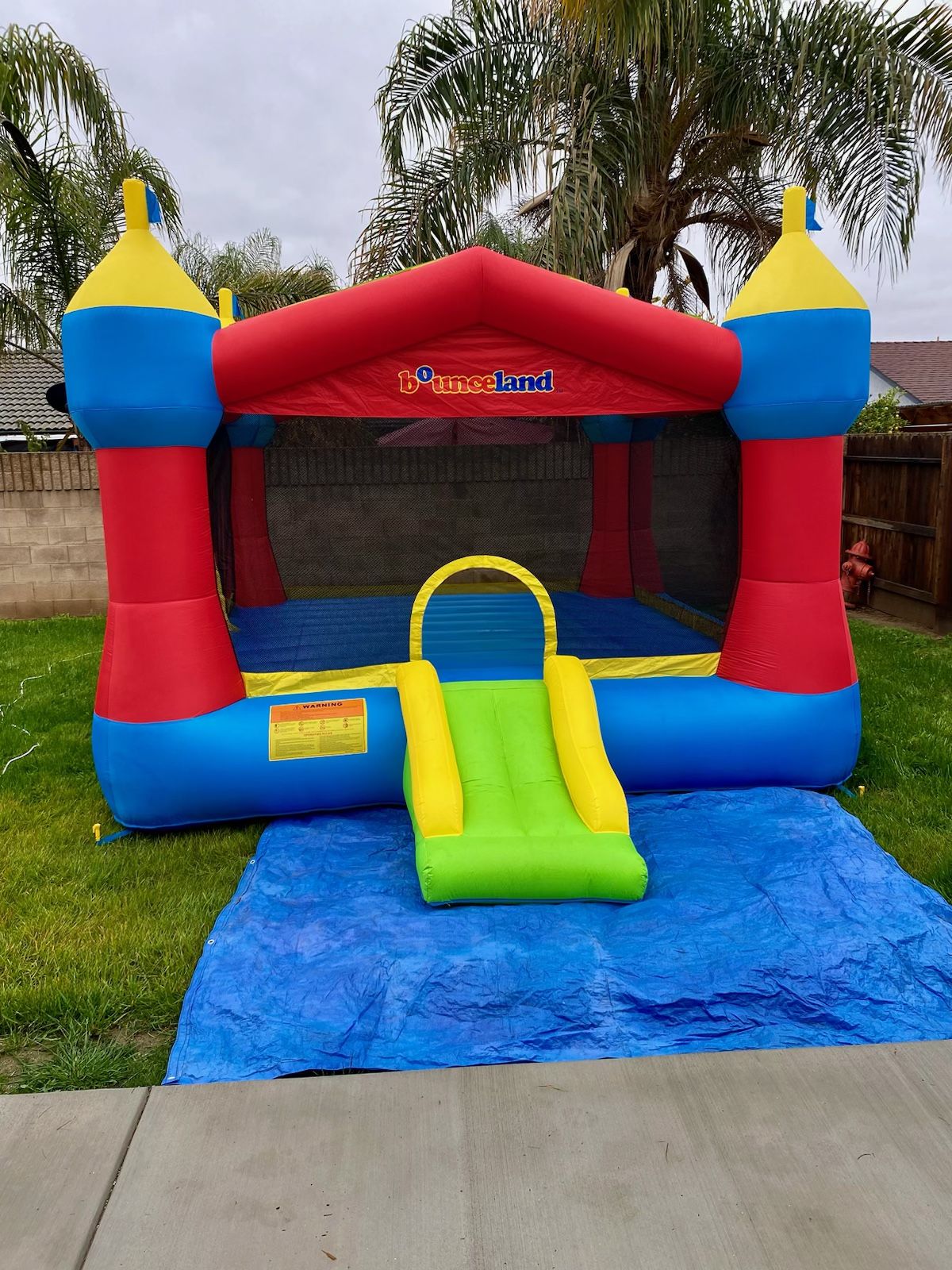 BOUNCE HOUSE RENTAL 🎉⭐️⭐️