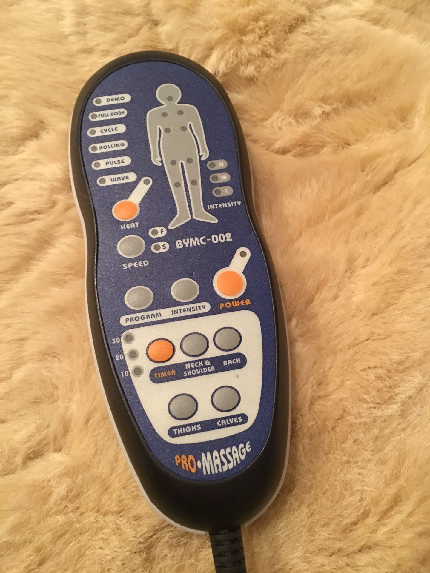 Foldable full body massage mat