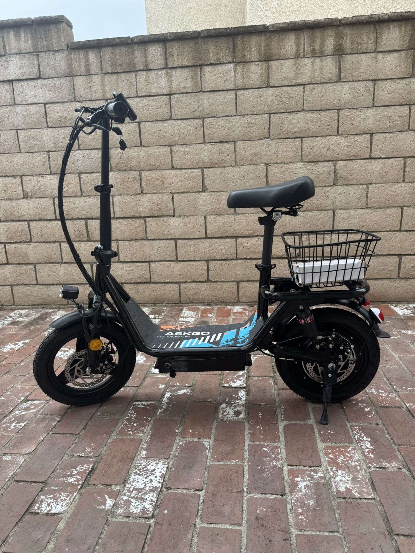 Electric scooter