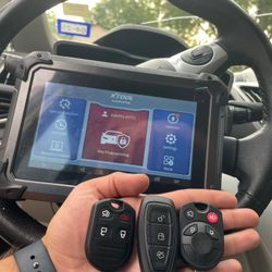 Car Key Replacement And Remote Control Duplicate Keys