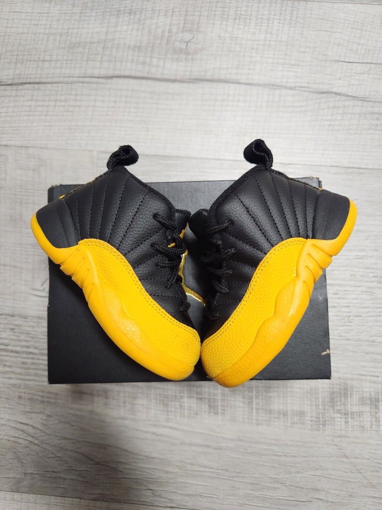 Jordan 12 University Gold