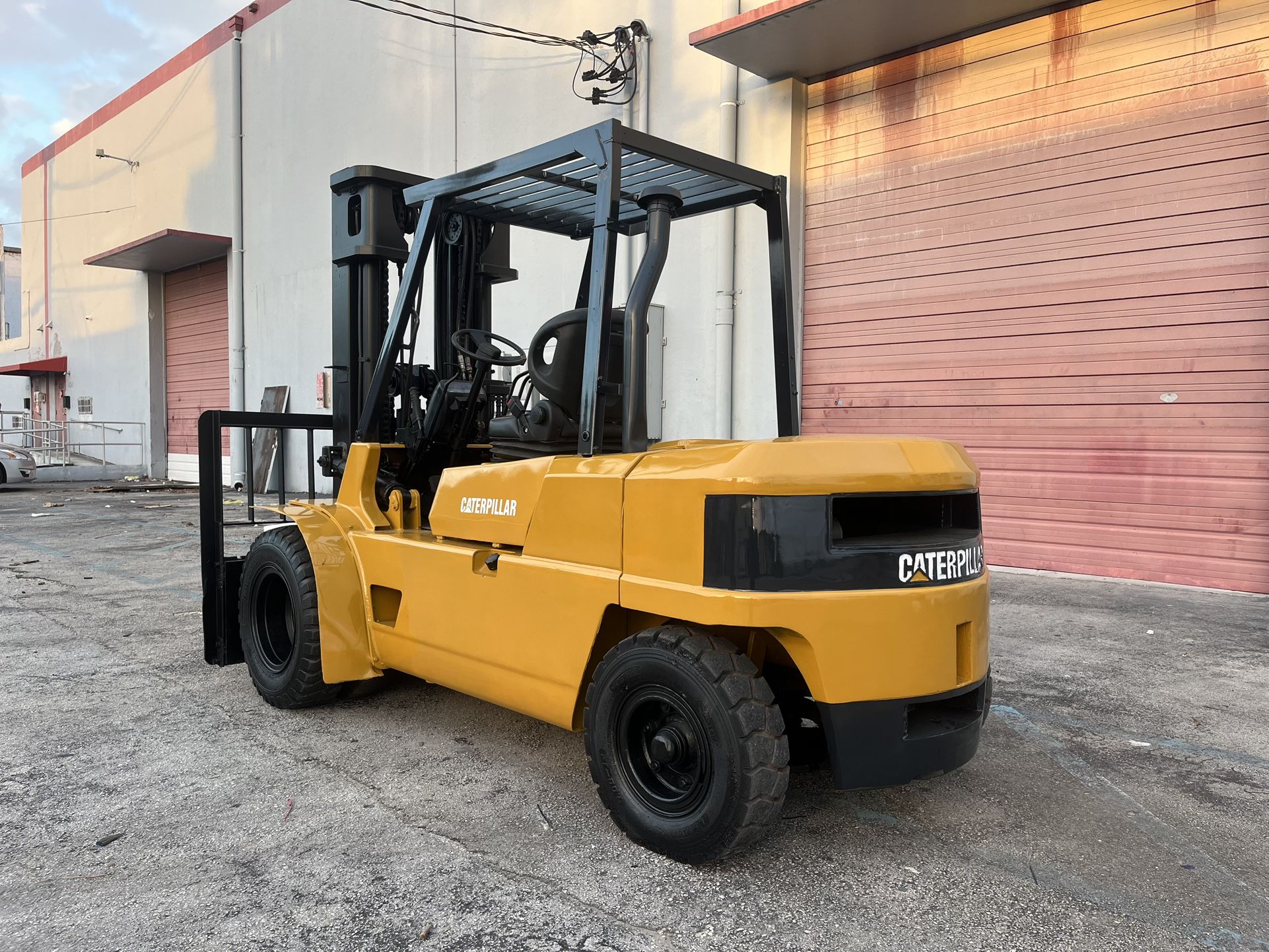 Forklift Caterpillar 10000lb