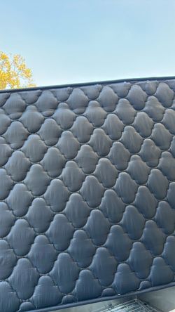 Twin mattress