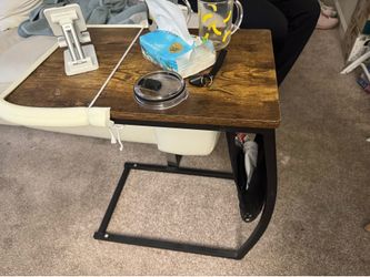 C-Shaped Sofa Side Table with Storage Pocket