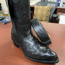 Botas Vaqueras De Piel Con Cinturon 