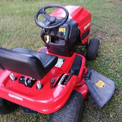 Craftsman T110 riding mower 42" Ready To Mow ,Delivery Extra 