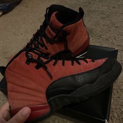 Jordan 12s 7Y