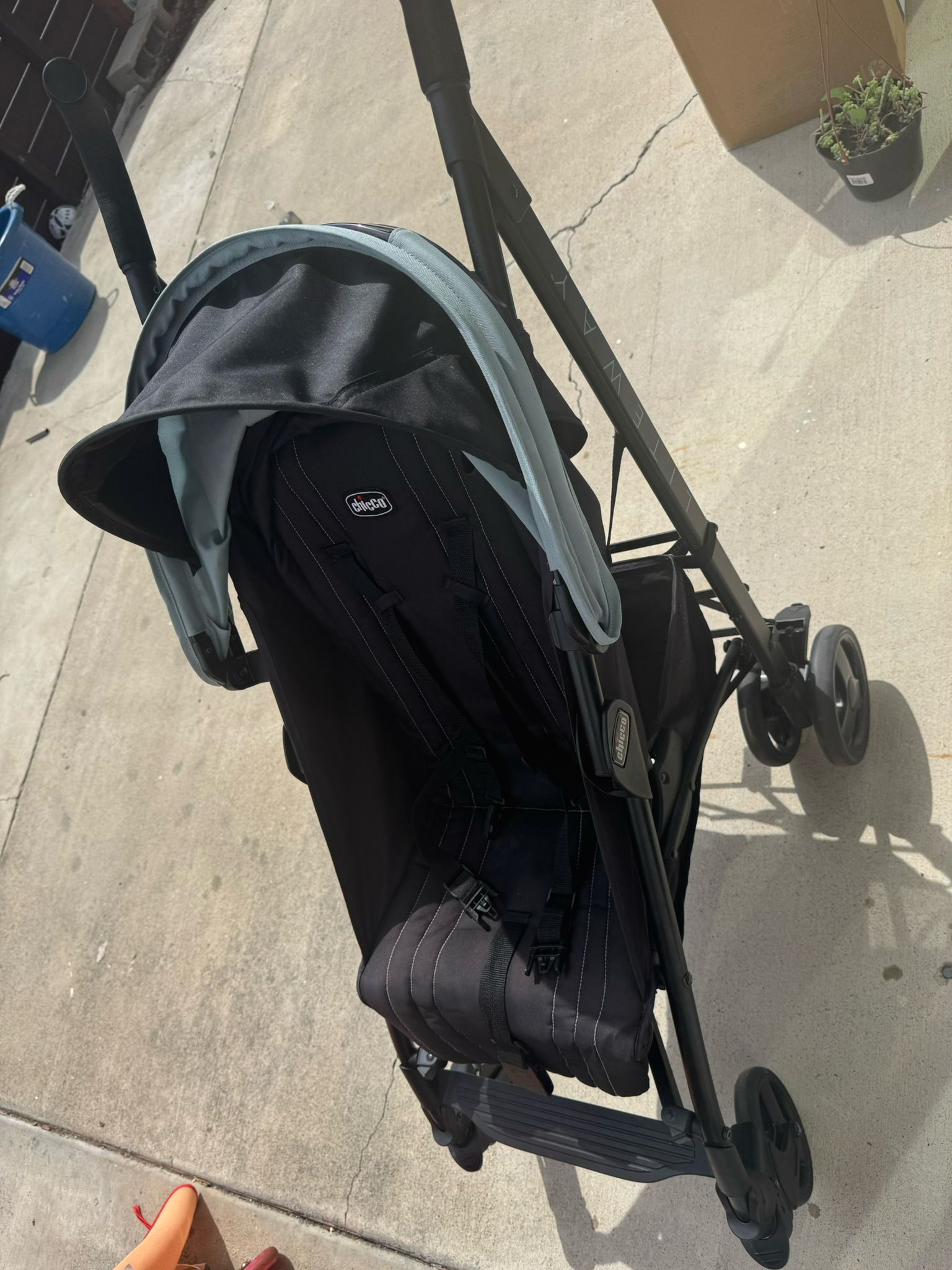 Chicco Lite way Umbrella Stroller