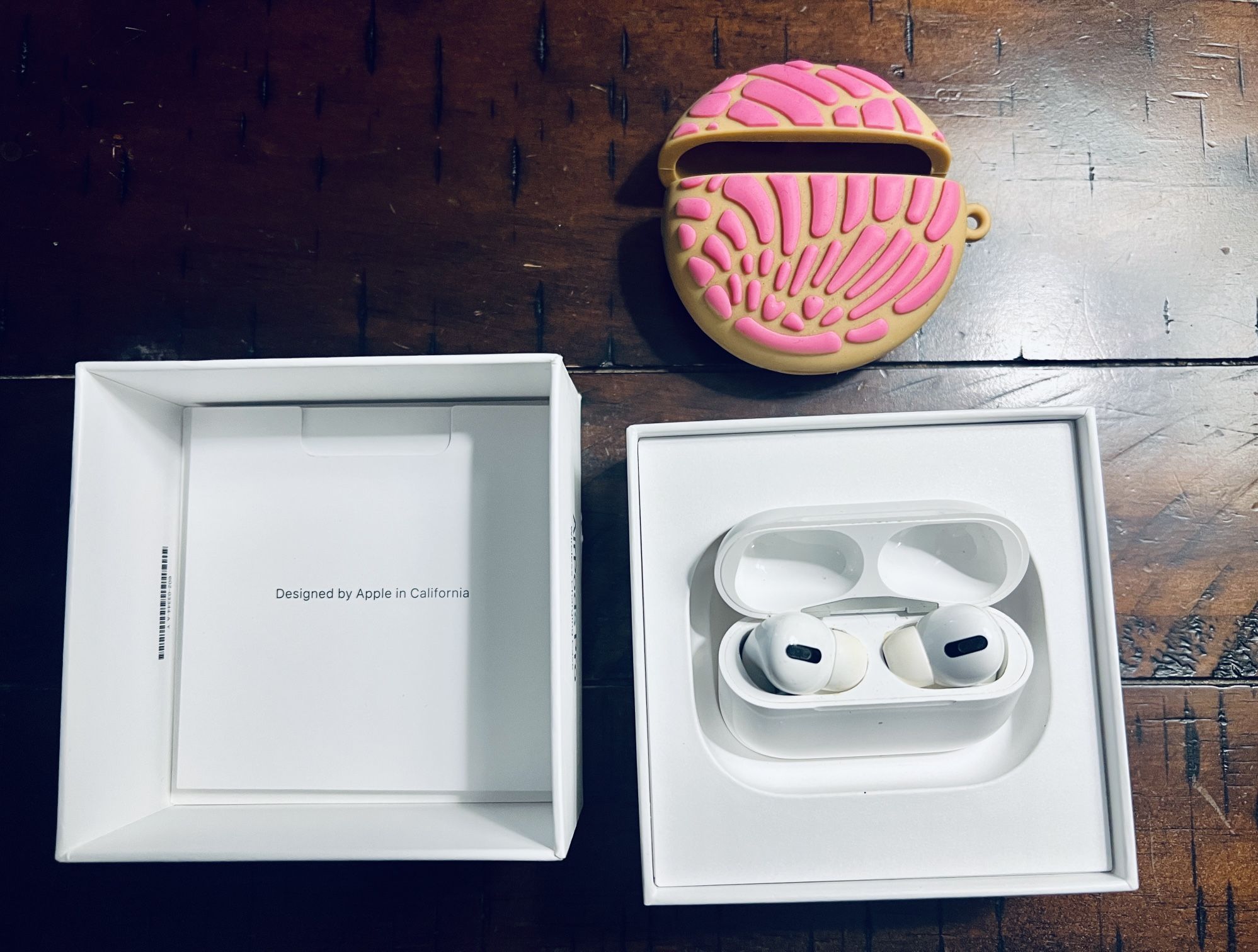 Air Pod Pro Model Number A2084