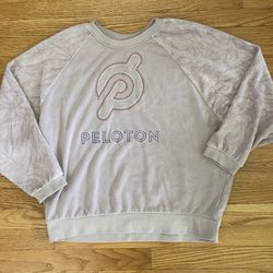 Peloton Fleece lined Sweatshirt Women’s Large Light Purple Logo Long Sleeve