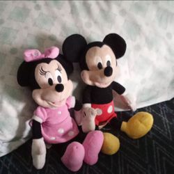 Mickey and Minnie Mouse mini plush dolls