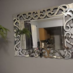 Modern wall mirror measurements 31x 42