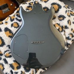 Ibanez Gio Heart Body Ebony Metallic 