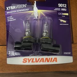 Sylvania 9012 Xtravision Headlight Bulbs