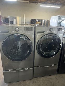 ✨ LG Gas Washer & Dryer Set with Matching Pedestals ✨