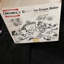 Ice Cream Maker 