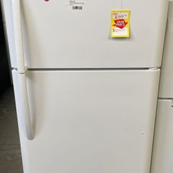 FRIGIDAIRE FFTRTW 18-cu ft Top-Freezer Refrigerator