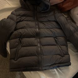 Brand New Tommy Puffer Size Medium