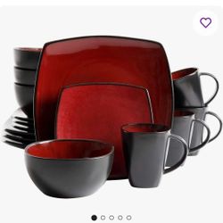 Dinnerware Set