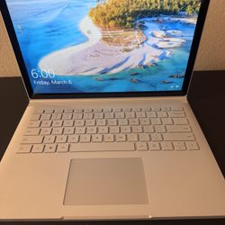 Microsoft Surface Book 2 13-inch